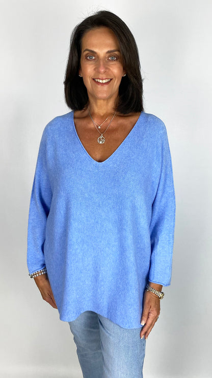 Ultra-soft oversized v-neck jumper | 8 Colours