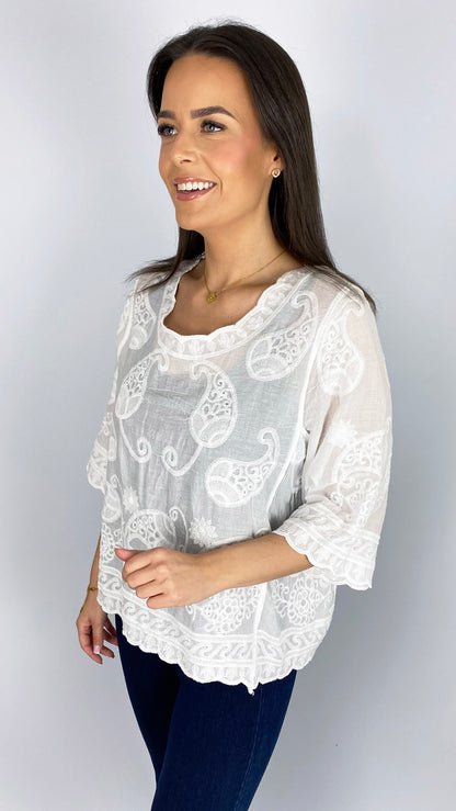 Scalloped edge embroidered top | White