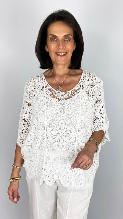 Scalloped hem crochet batwing top w/ cami | 2 Colours