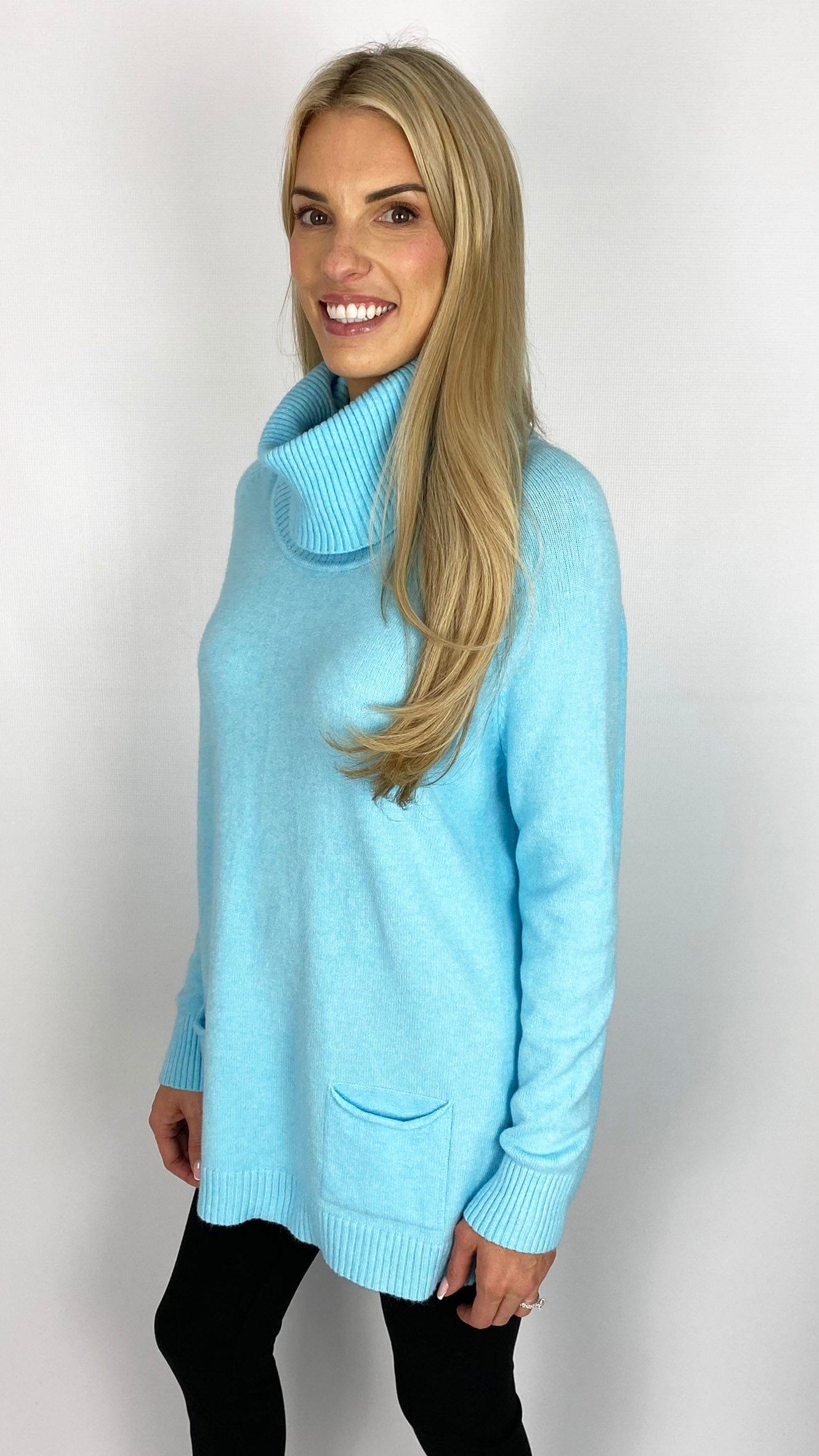 Rollneck 2 pocket jumper (2 Colours) - last 1