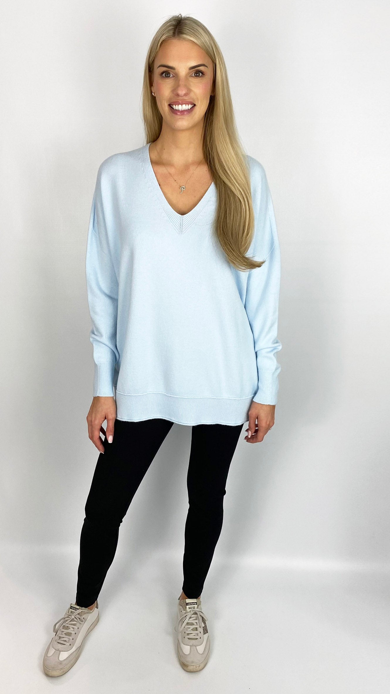 Ribbed edged v-neck jumper (8 Colours)