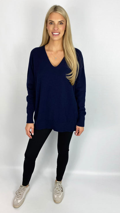 Ribbed edged v-neck jumper (8 Colours)