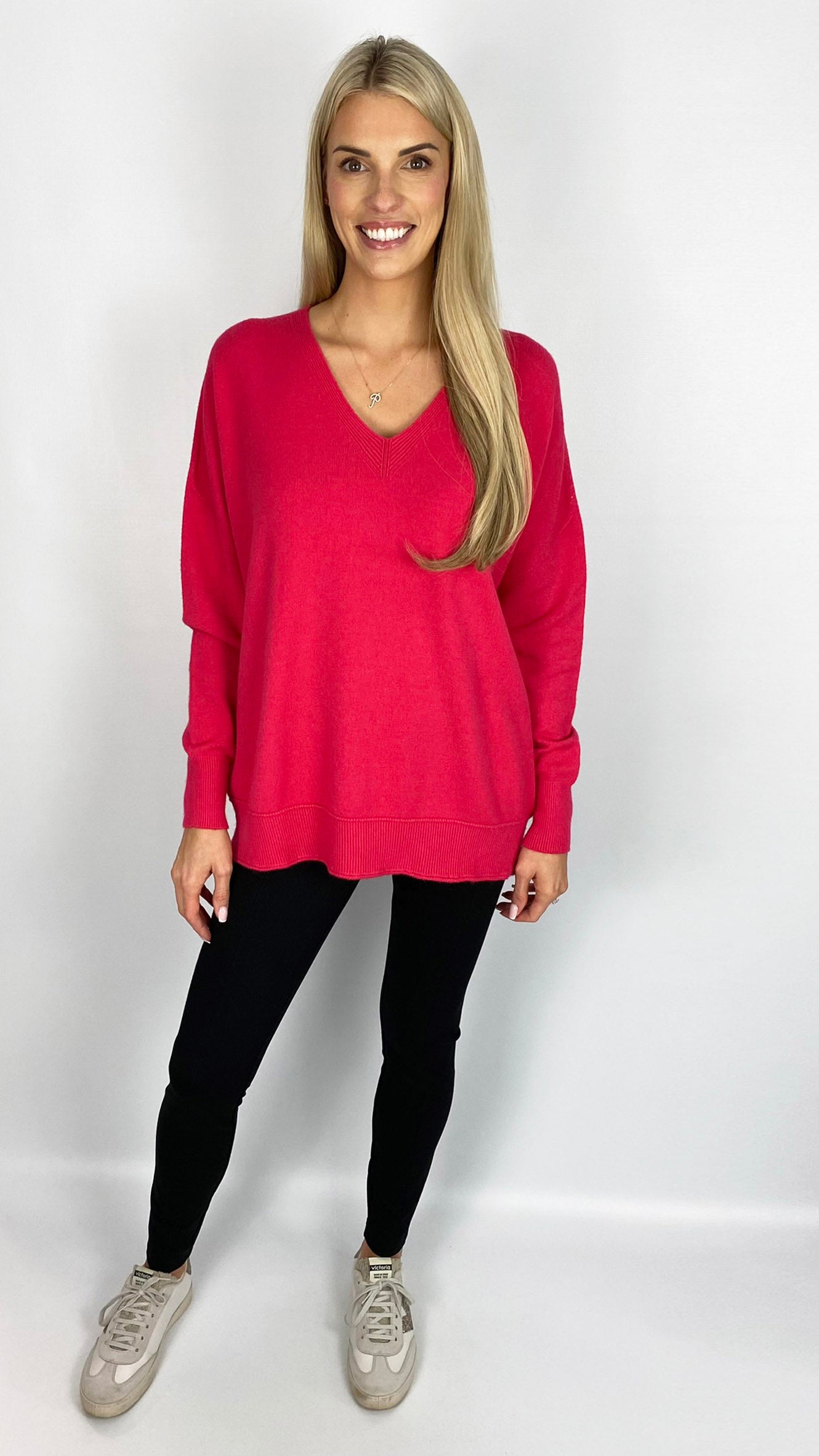 Ribbed edged v-neck jumper (8 Colours)