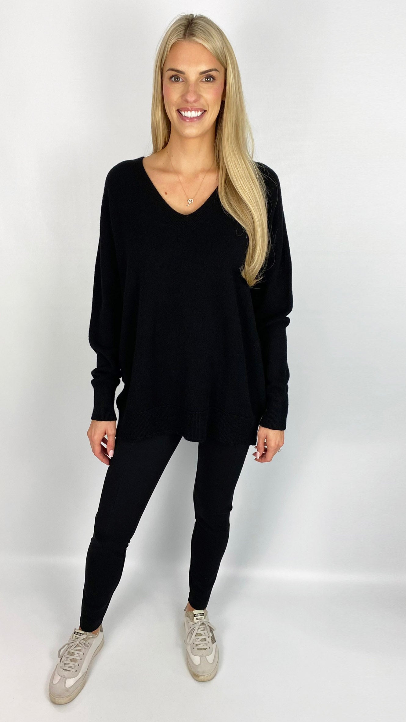 Ribbed edged v-neck jumper (8 Colours)