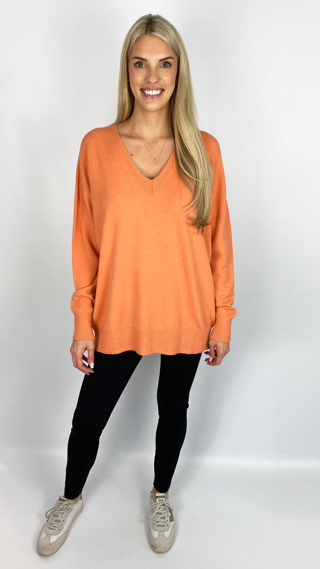 Ribbed edged v-neck jumper (8 Colours)