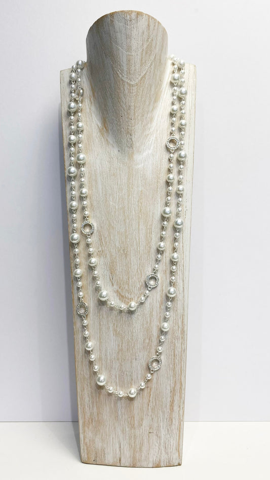 Yvonne long necklace (Pearls/Silver)