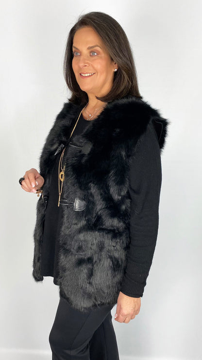 Shaggy faux fur gilet w/ pockets (2 Colours) by Malissa J