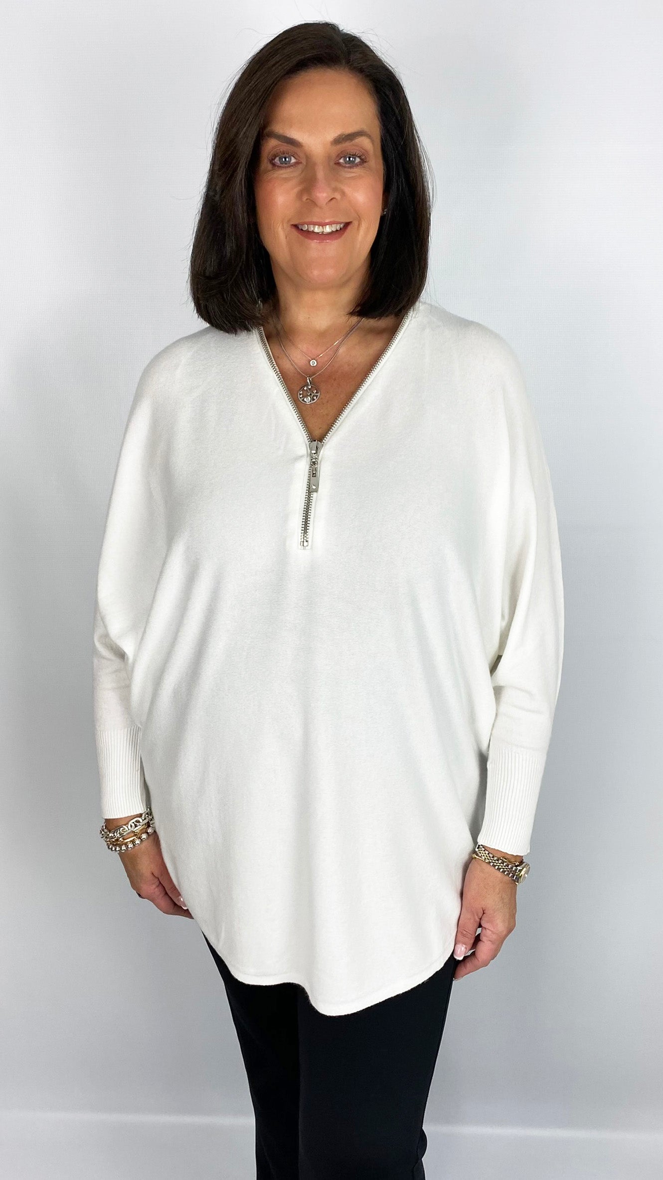 Round hem zip v-neck jumper (6 Colours)