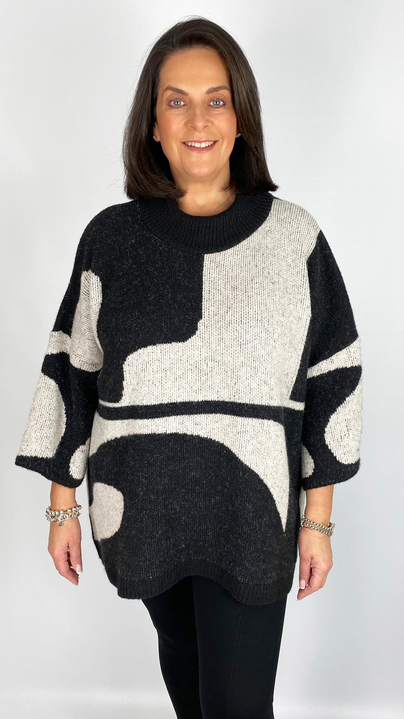 Oversized 3/4 sleeve turtleneck print jumper (2 Colours) - last 1