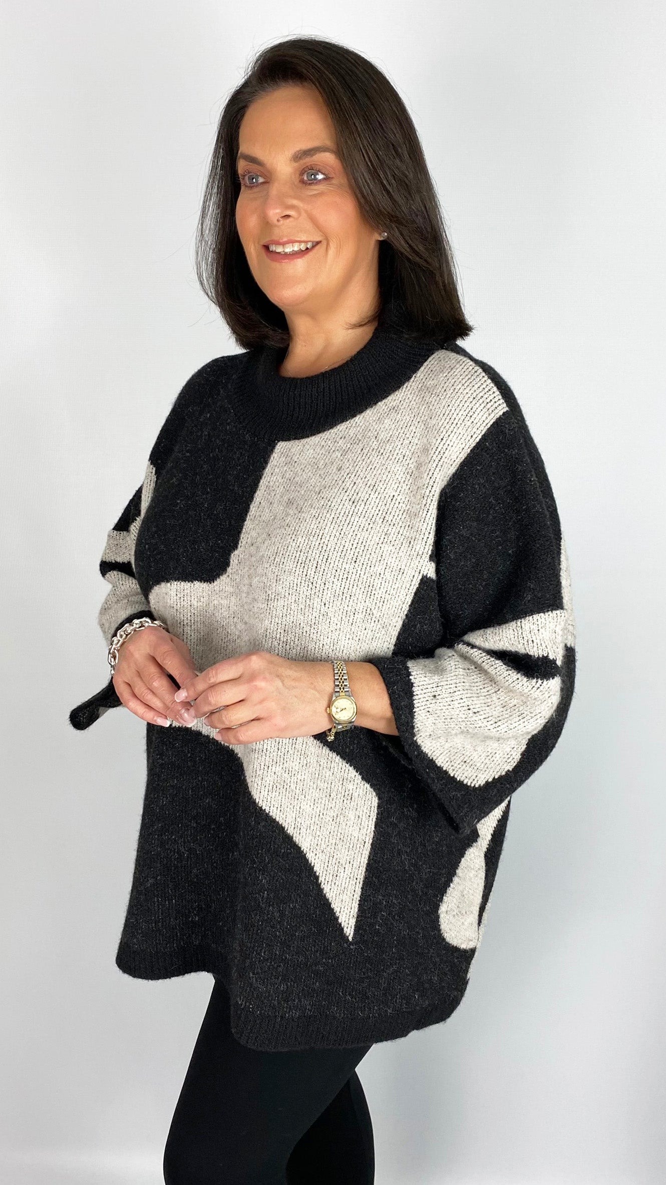 Oversized 3/4 sleeve turtleneck print jumper (2 Colours) - last 1