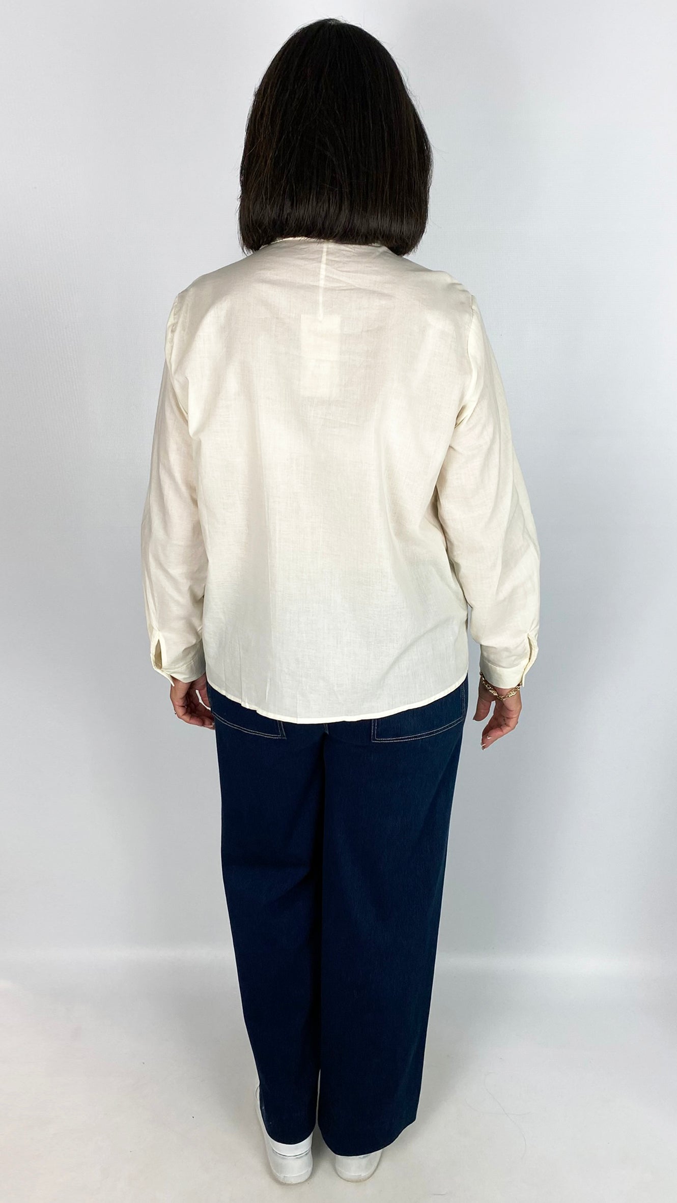 Cotton flower embroidered shirt | Cream