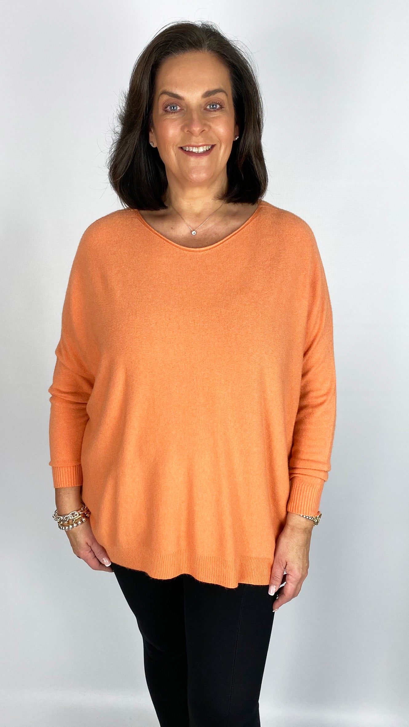 My classic soft feature-seam jumper (13 Colours)