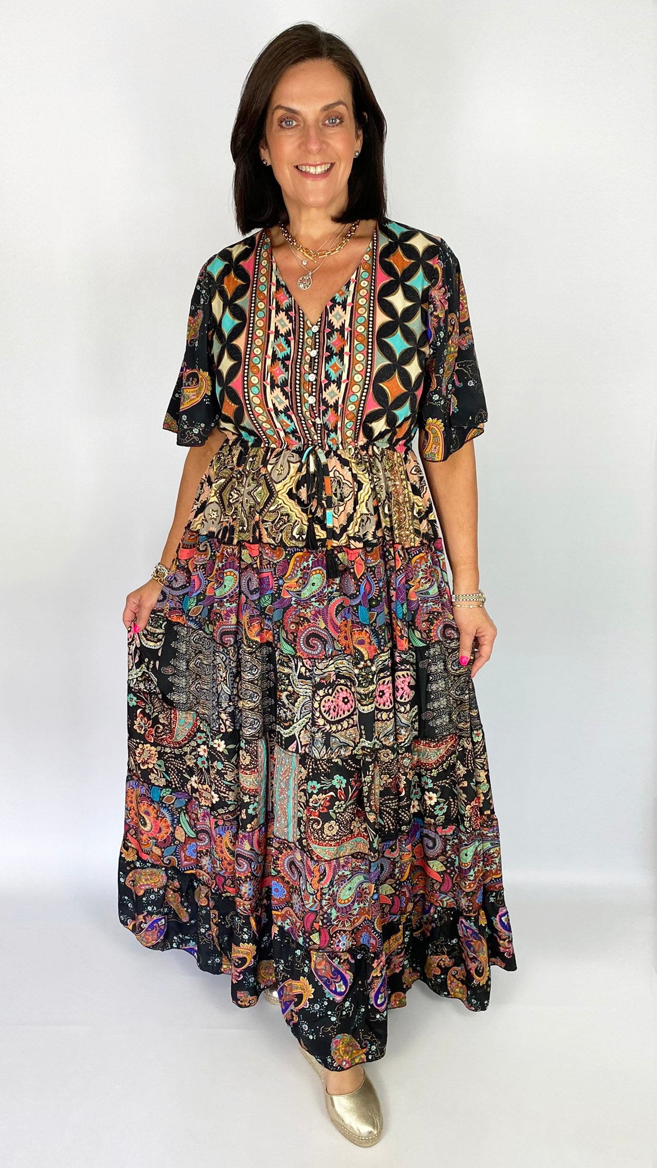 Patch tiered v-neck frill-sleeve maxi dress | Multi Print
