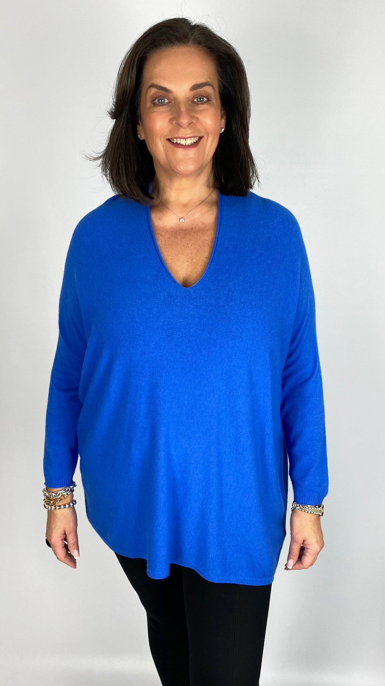 My Classic V-neck Jumper (6 Colours)