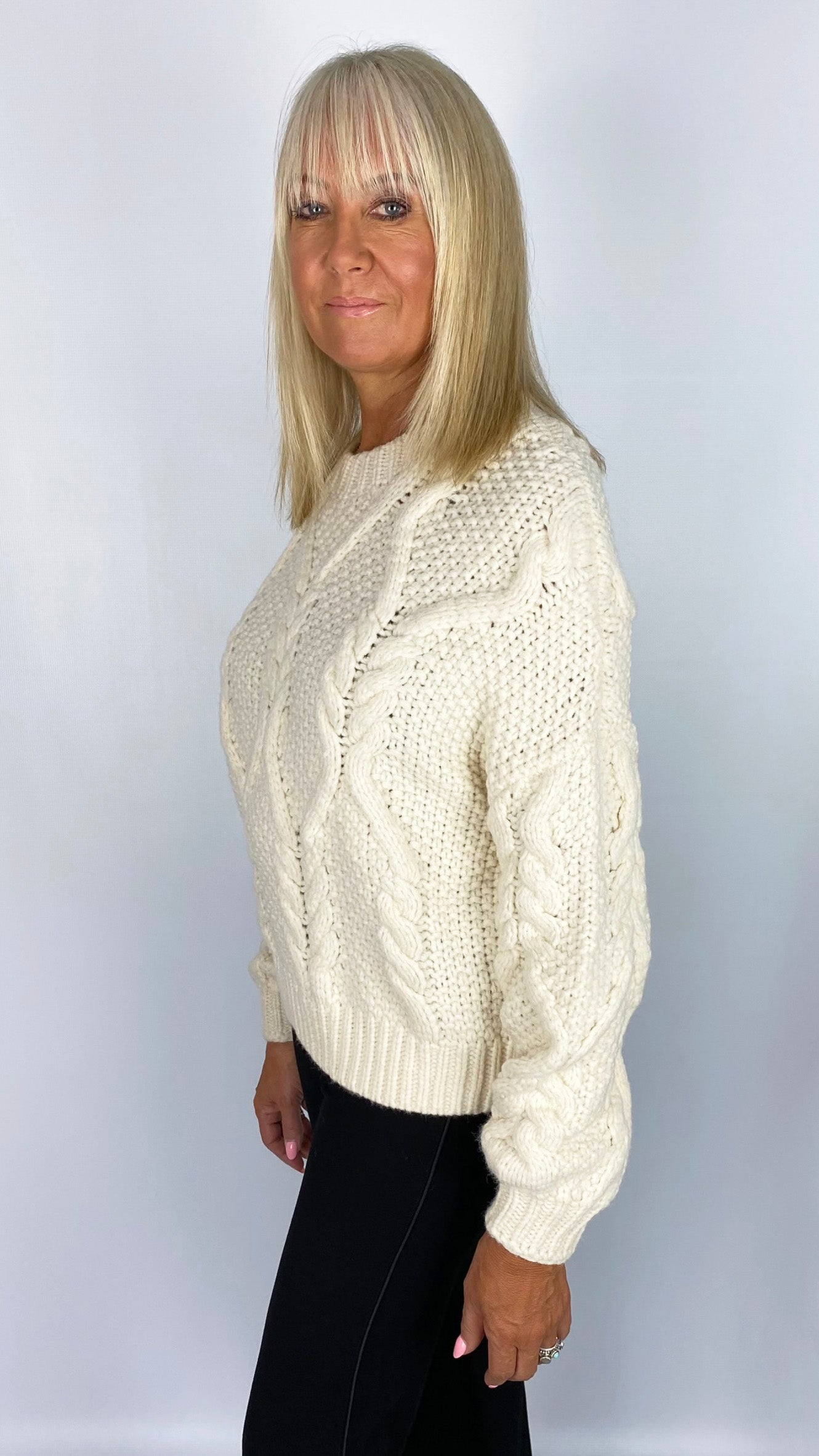 Soft chunky cable detail knit jumper (2 Colours) - last 1