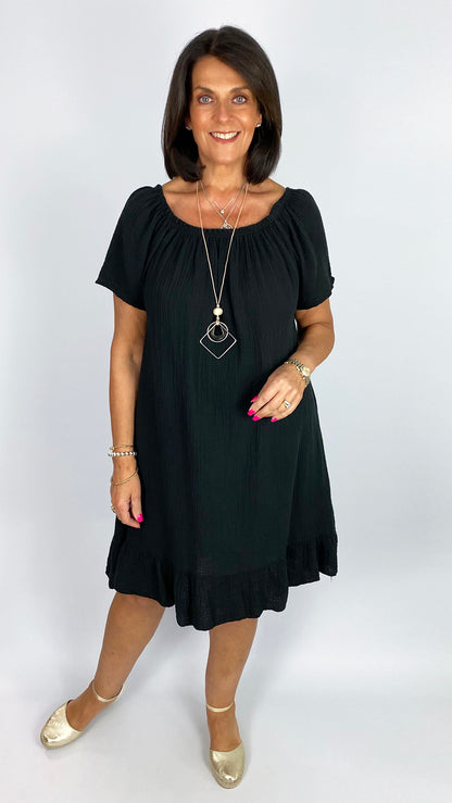 Cheesecloth on/off-the-shoulder frill hem dress | 4 Colours