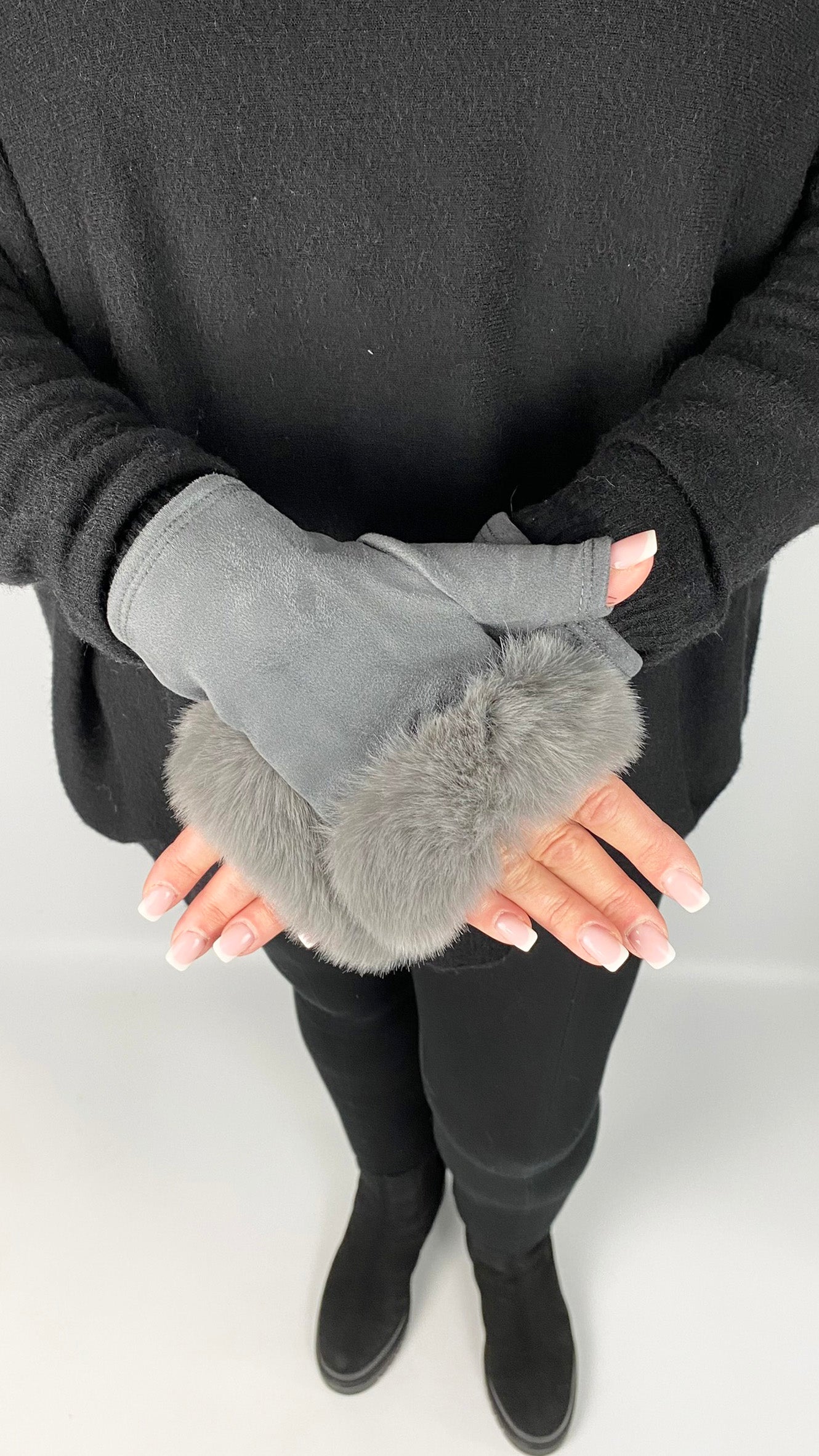 Faux fur trimmed fingerless gloves (5 Colours)