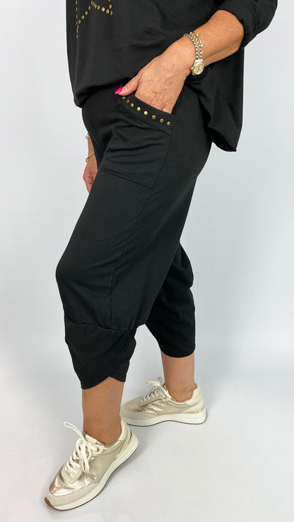 Gold studded pocket barrel-leg jogger | 4 Colours