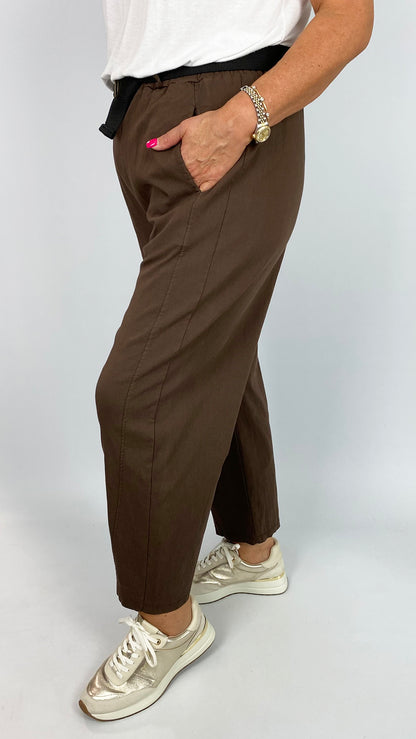 Barrel-leg pull-on pant w/ belt | 5 Colours
