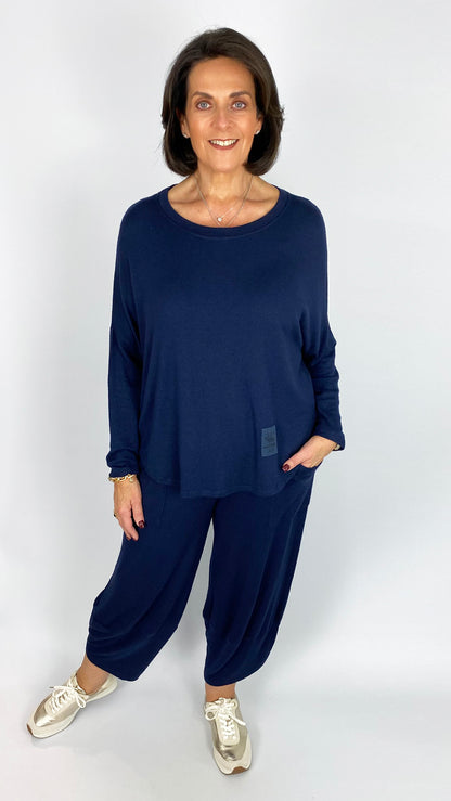 Ultra soft curved hem LS top & barrel-leg trouser set | 4 Colours