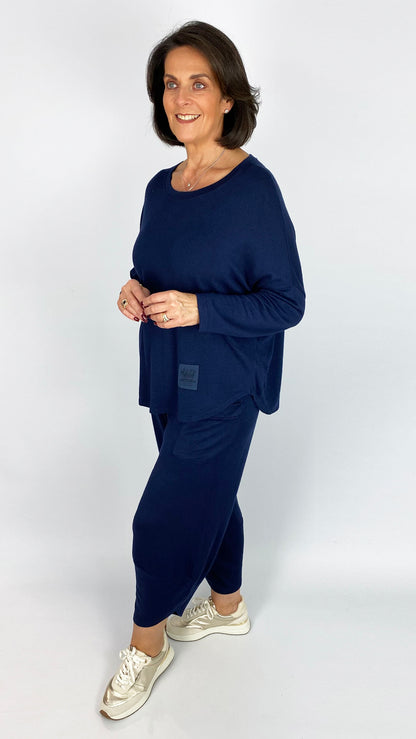 Ultra soft curved hem LS top & barrel-leg trouser set | 4 Colours