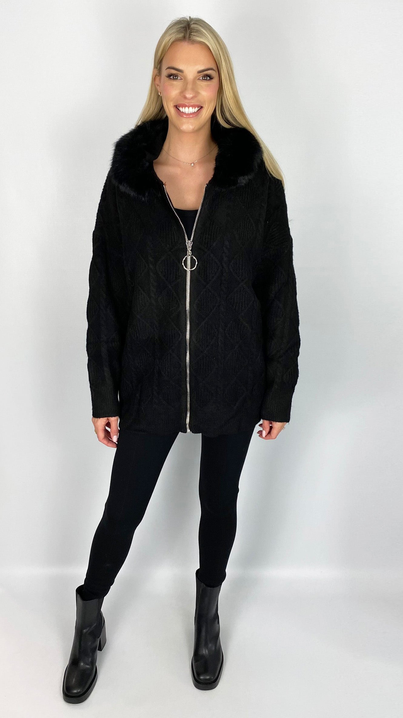 Faux fur hooded cable detail zip-up cardigan (2 Colours)