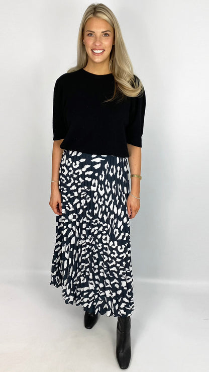 AP pleated skirt (3 Colours)