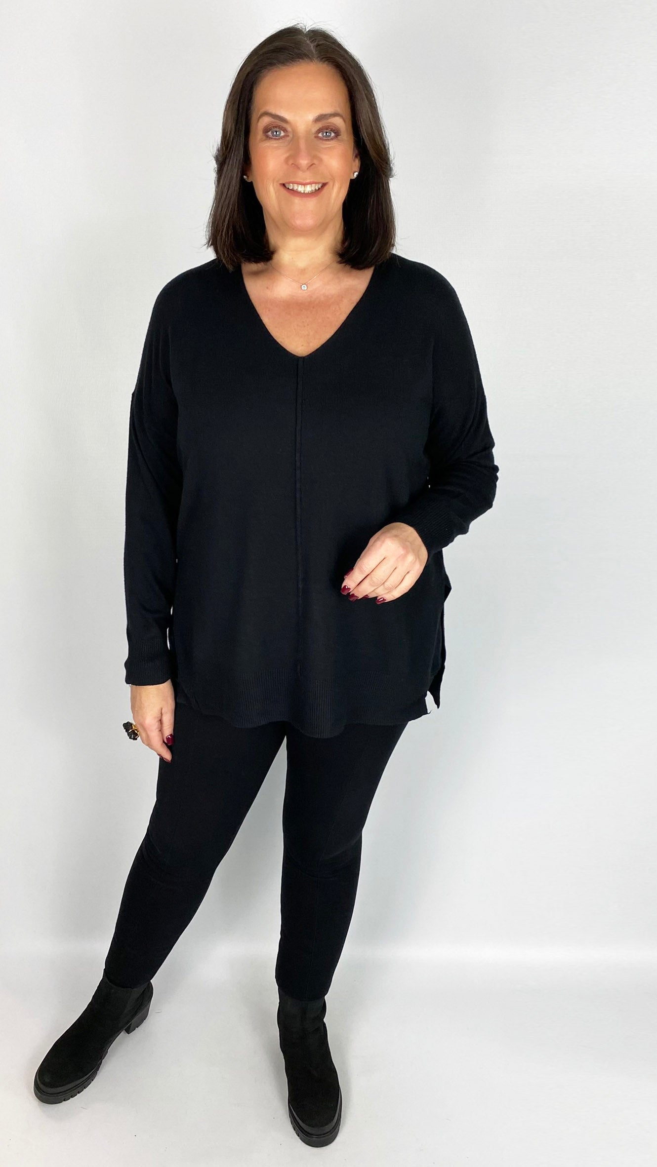 Centre-seam v-neck jumper (6 Colours) - last 1s