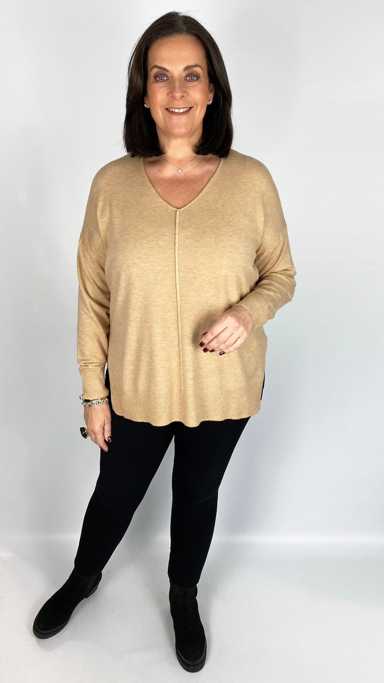 Centre-seam v-neck jumper (6 Colours) - last 1s