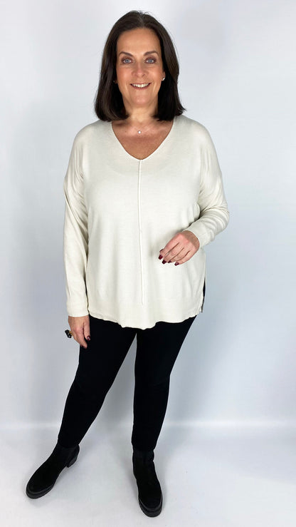 Centre-seam v-neck jumper (6 Colours) - last 1s