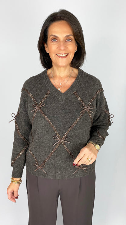 Embellished knitted v-neck jumper w/ bows | 2 Colours | by Malissa J