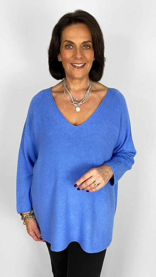 Ultra-soft oversized v-neck jumper | 7 Colours