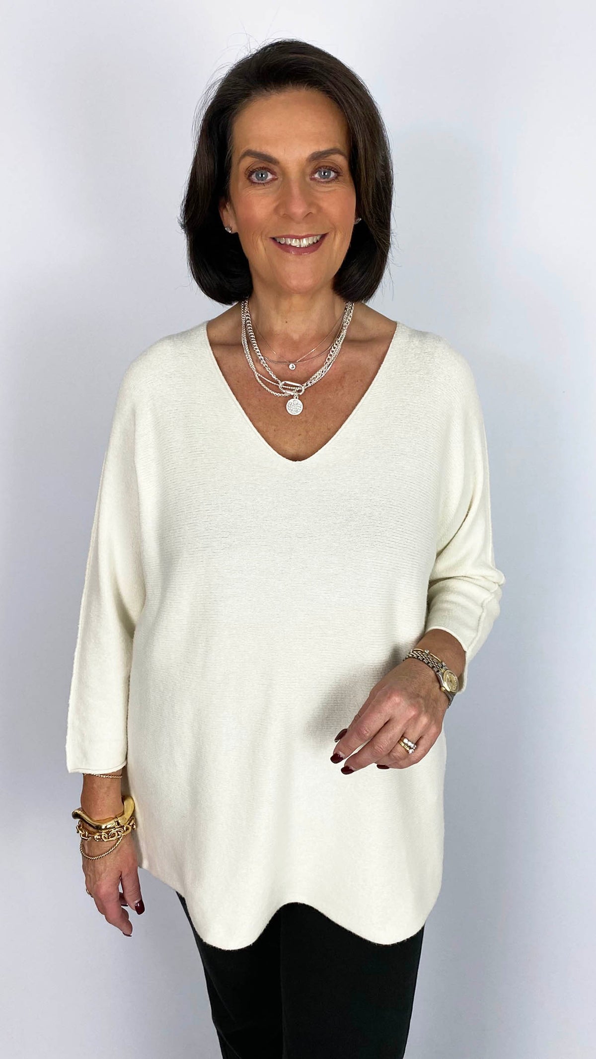 Ultra-soft oversized v-neck jumper | 7 Colours