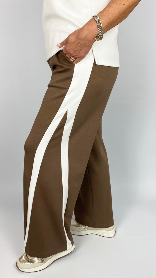 Contrast stripe wide-leg trousers | Brown/White | by Malissa J