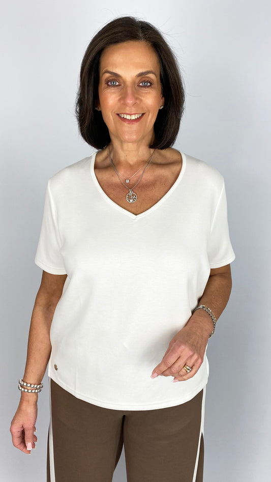 V-neck jersey t-shirt | 2 Colours | by Malissa J