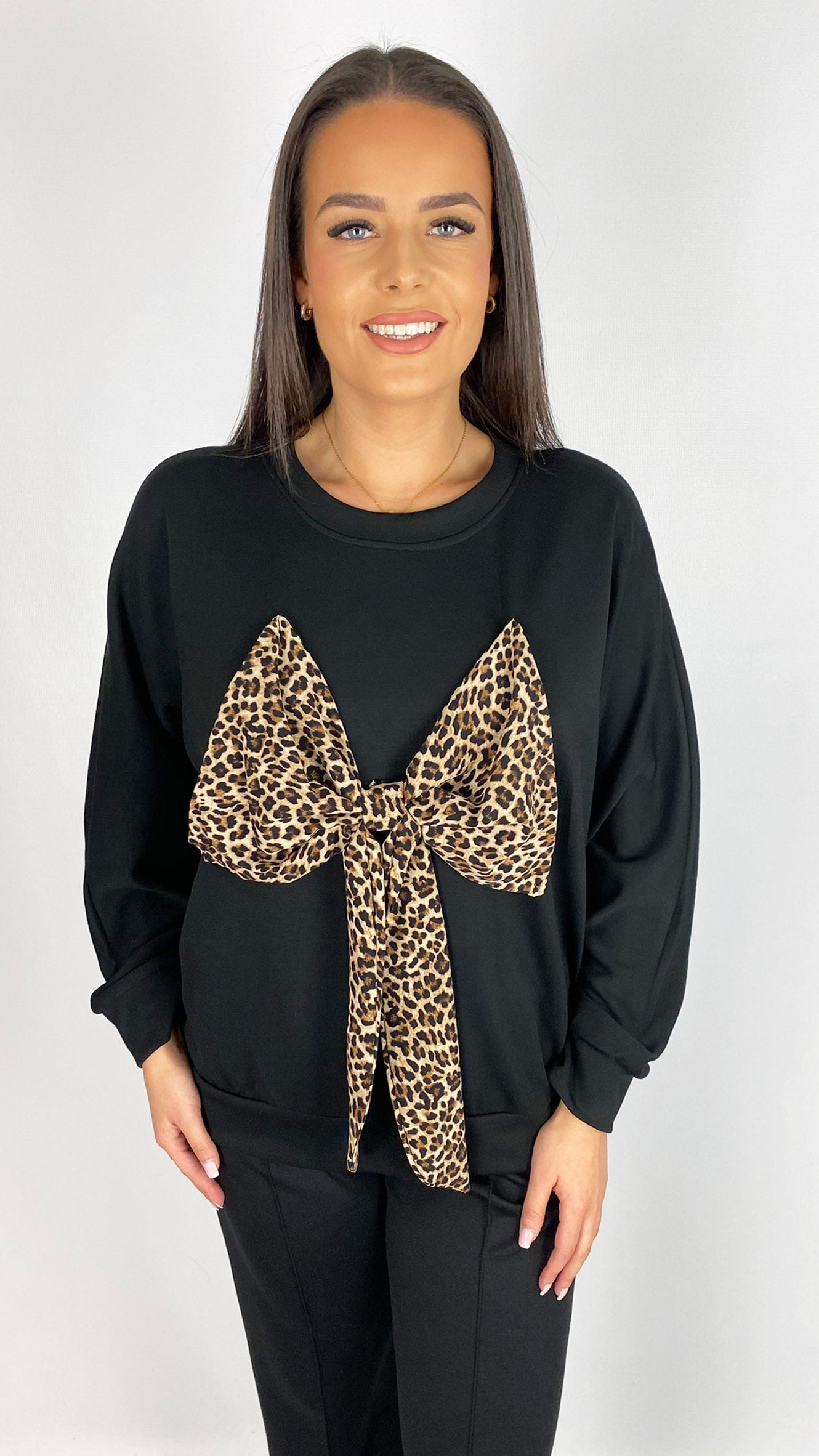 Silky soft animal print bow sweatshirt | 2 Colours | last 1