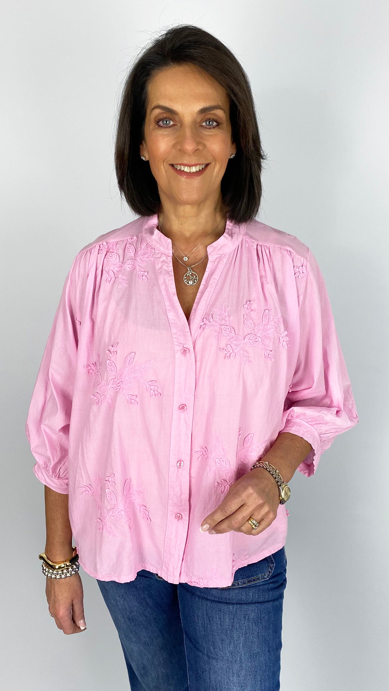 Collarless button-through leaf embroidered shirt | 4 Colours