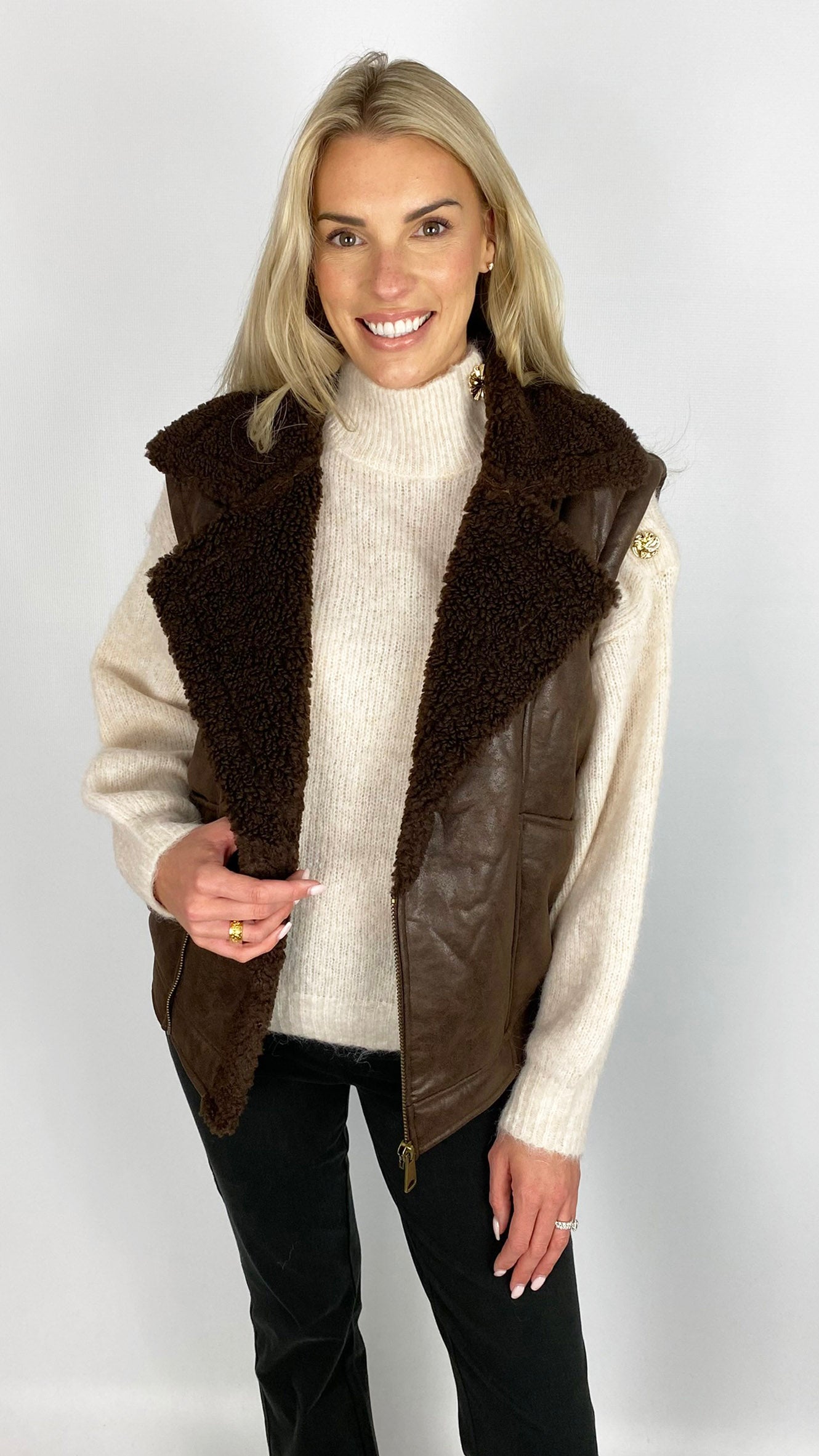 Faux shearling aviator gilet | Chocolate