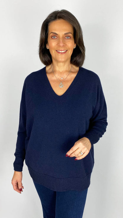 My classic ribbed edged v-neck jumper | 5 Colours