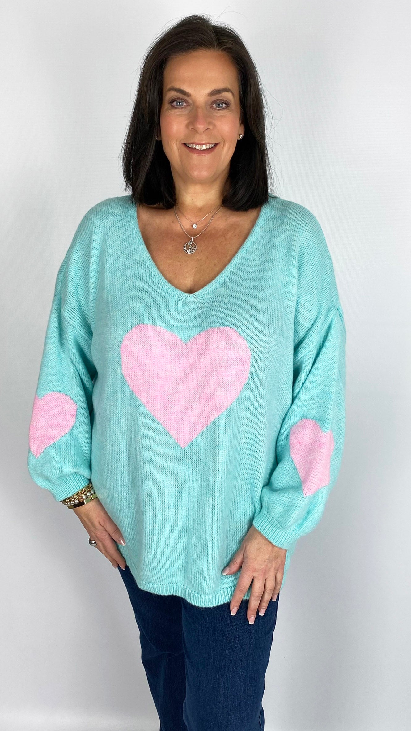 Contrast heart v-neck jumper (5 Colours)