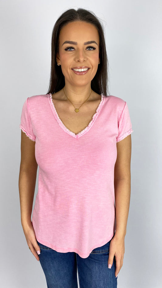 Distressed v-neck t-shirt | 4 Colours | Back in!