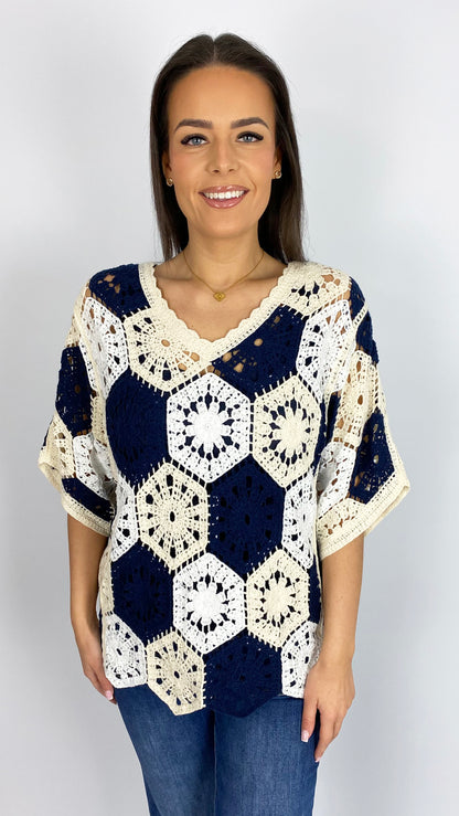 Scalloped edge v-neck crochet top | 2 Colours