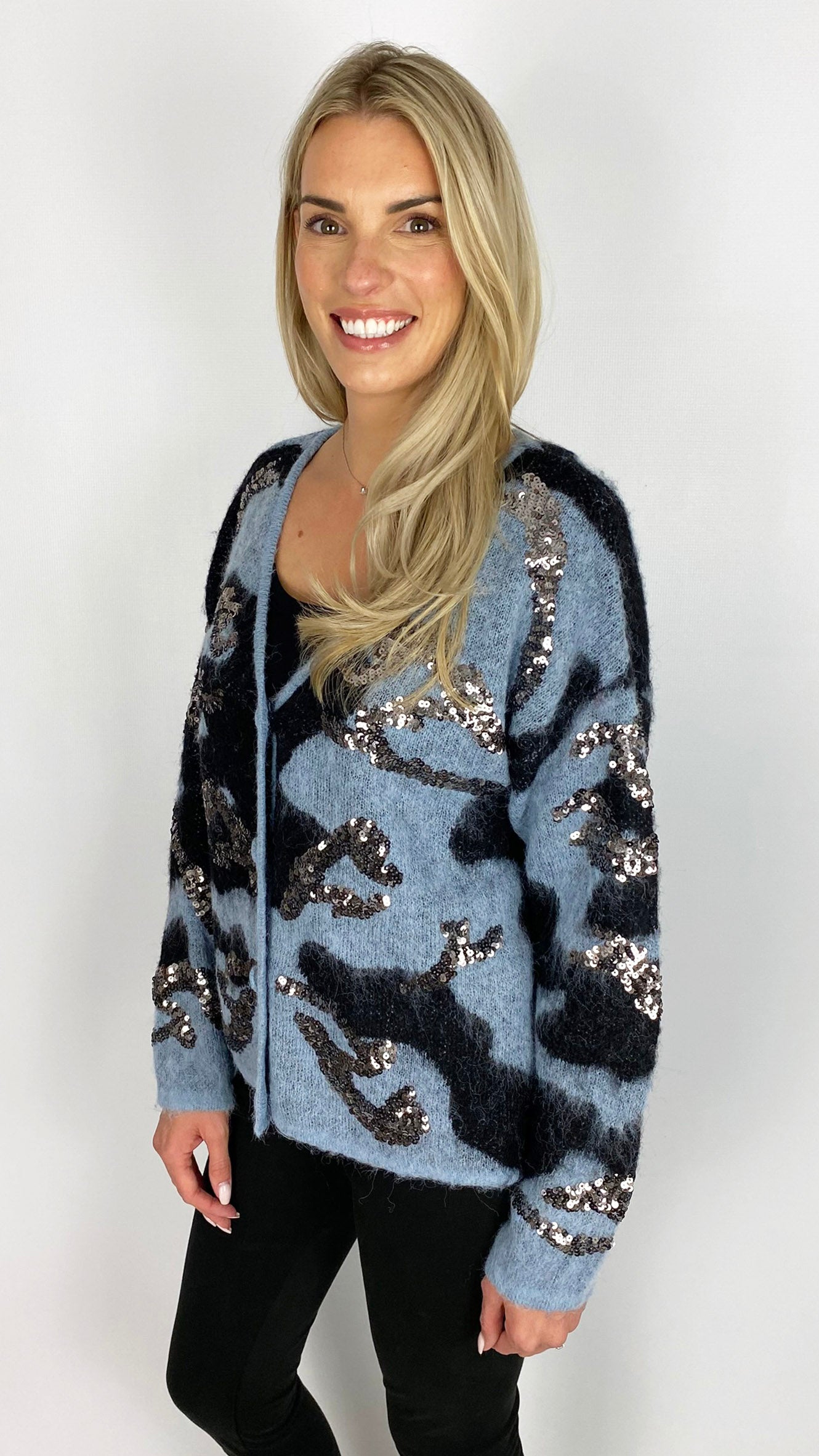 Sequin v-neck camo cardigan | Blue/Black