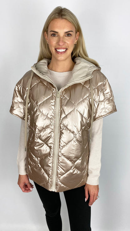 Cap sleeve metallic hooded gilet | Champagne