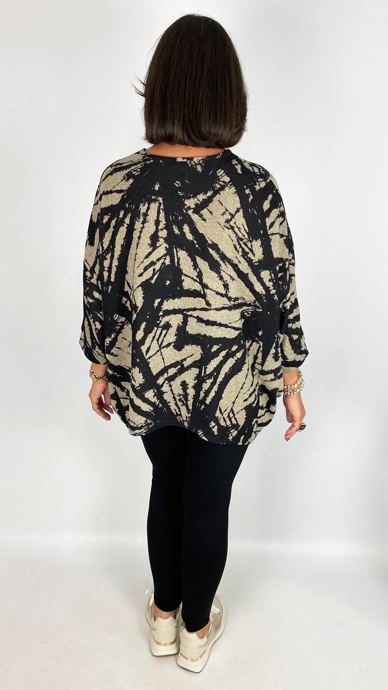 Oversized print dipped sides top | Stone/Black | by Malissa J