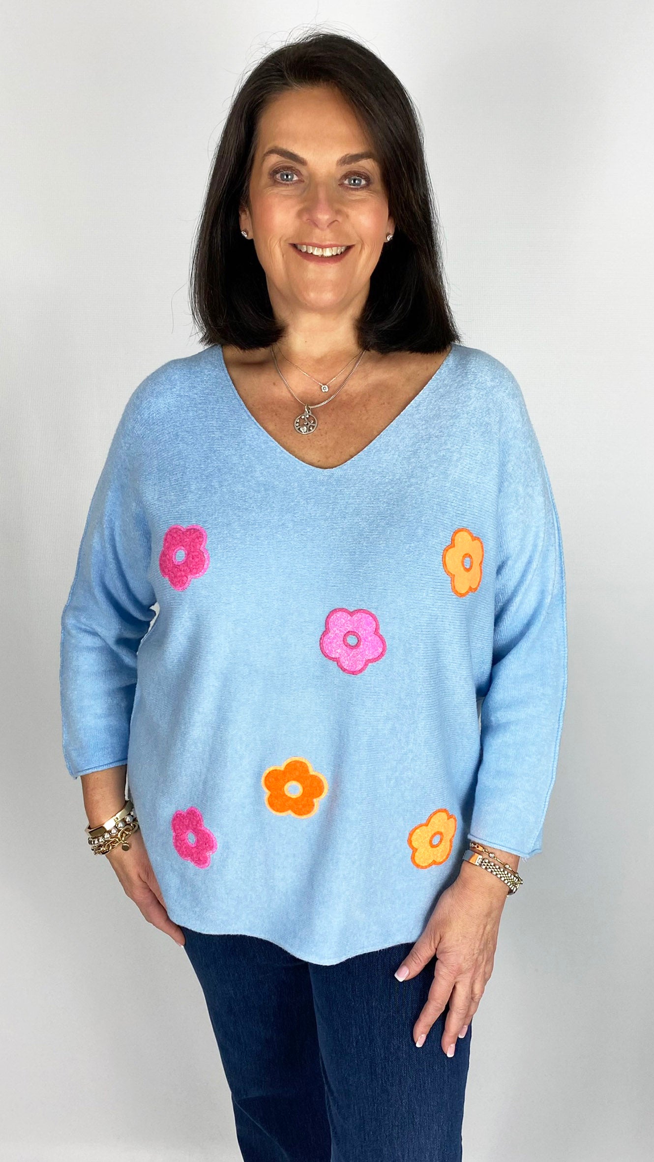 Soft glittery flower v-neck jumper (4 Colours)