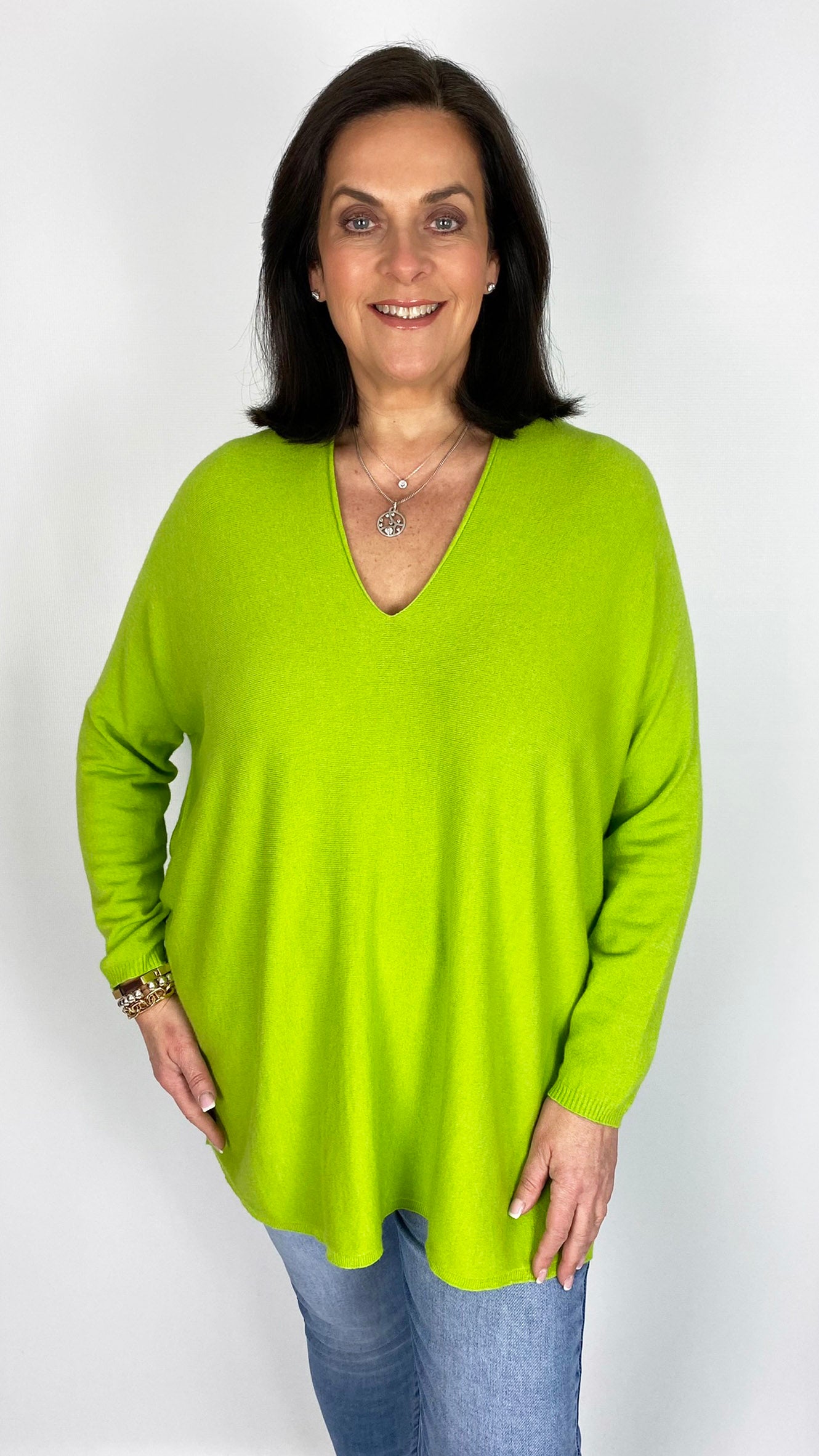 My classic soft v-neck jumper | 6 Colours | last 1s