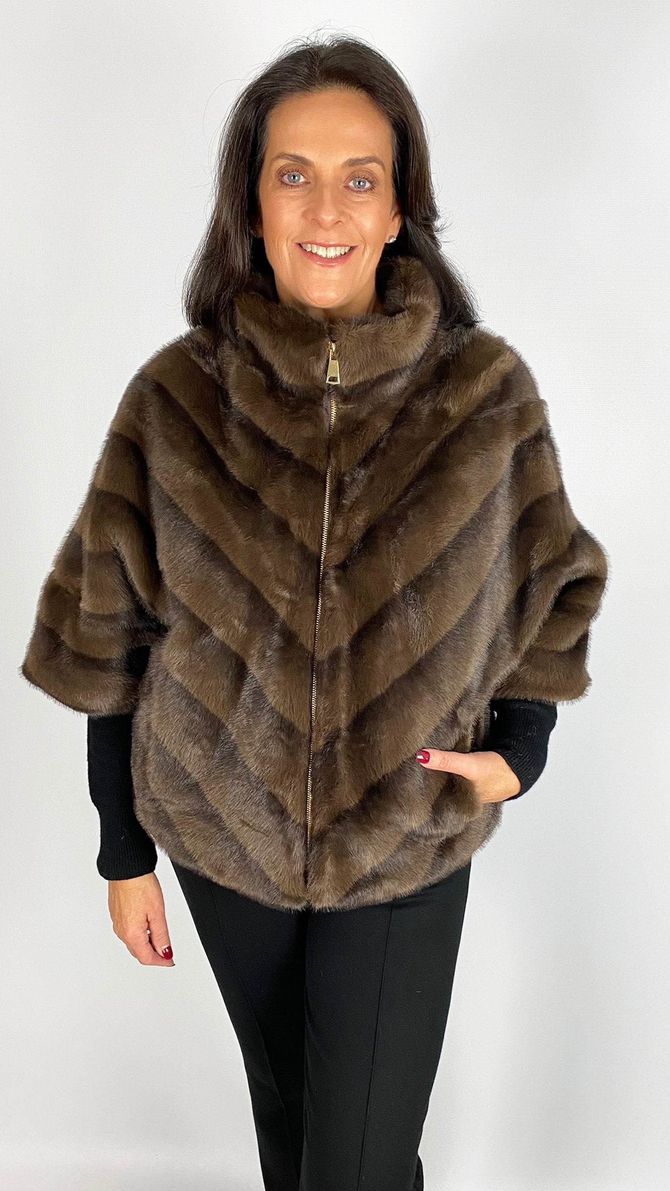 Fluted 3/4 sleeve luxury faux fur jacket | 2 Colours | limited availability!