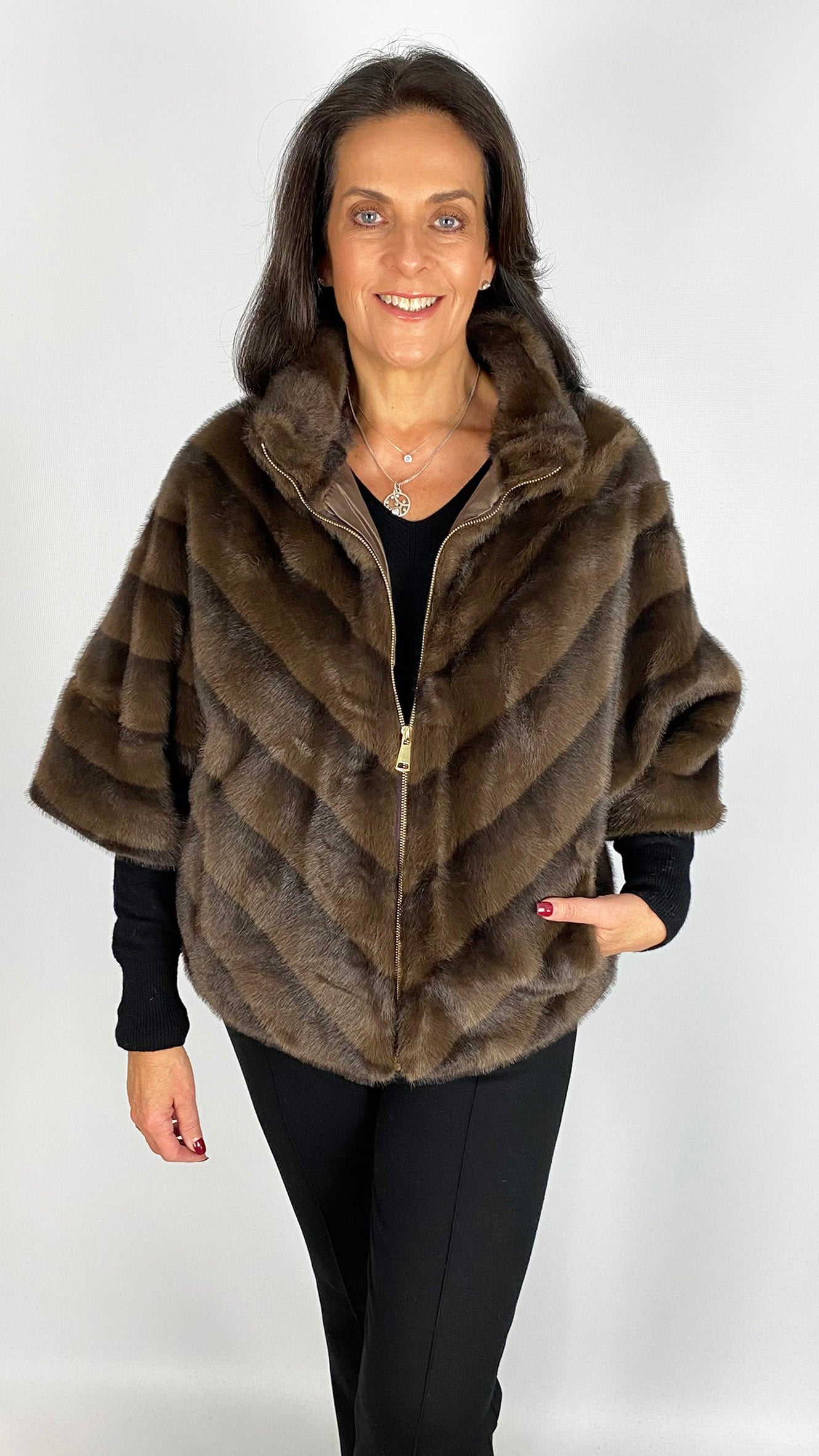 Fluted 3/4 sleeve luxury faux fur jacket | 2 Colours | limited availability!