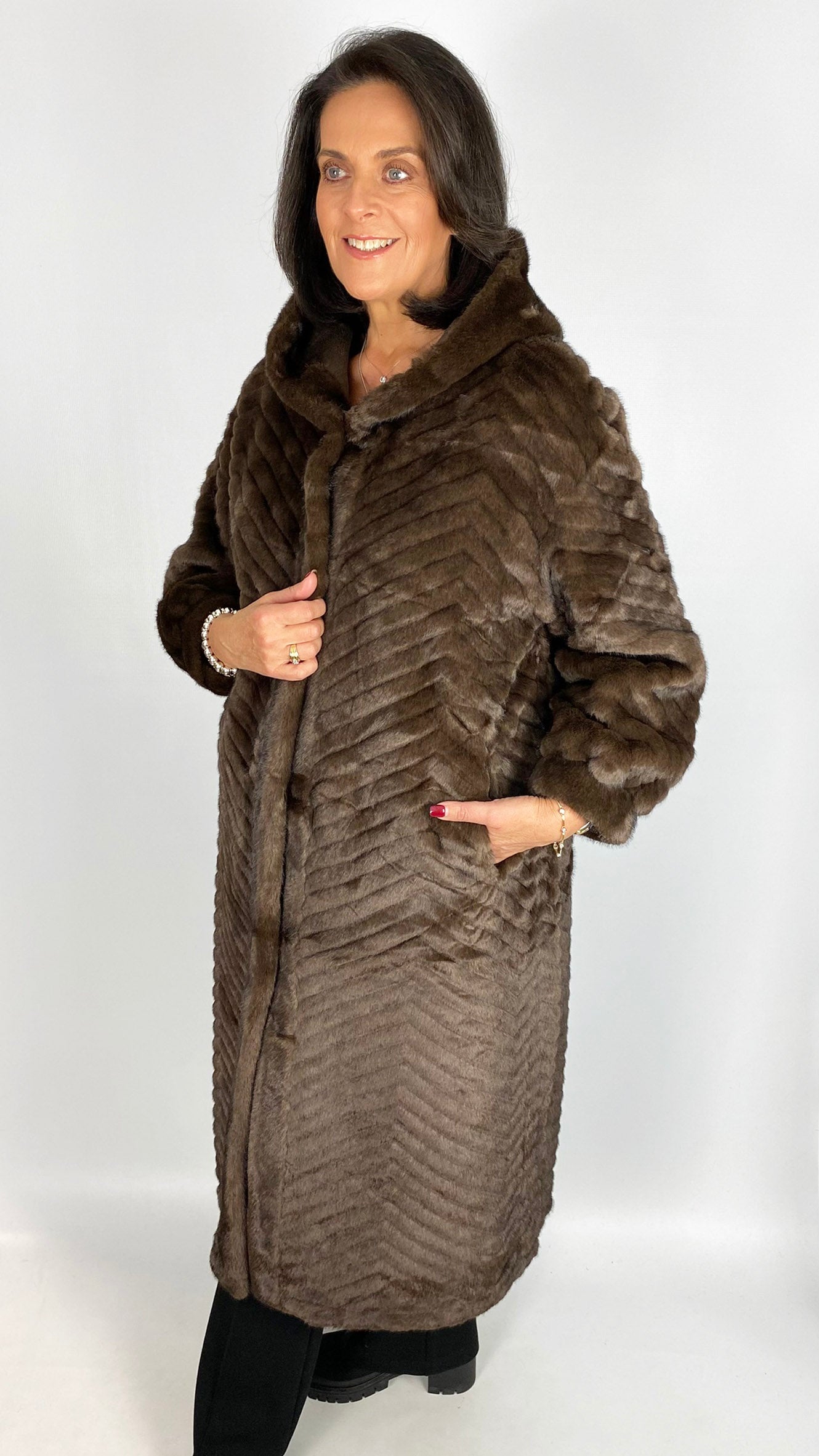 Ribbed faux fur long hooded coat | Brown | by Malissa J